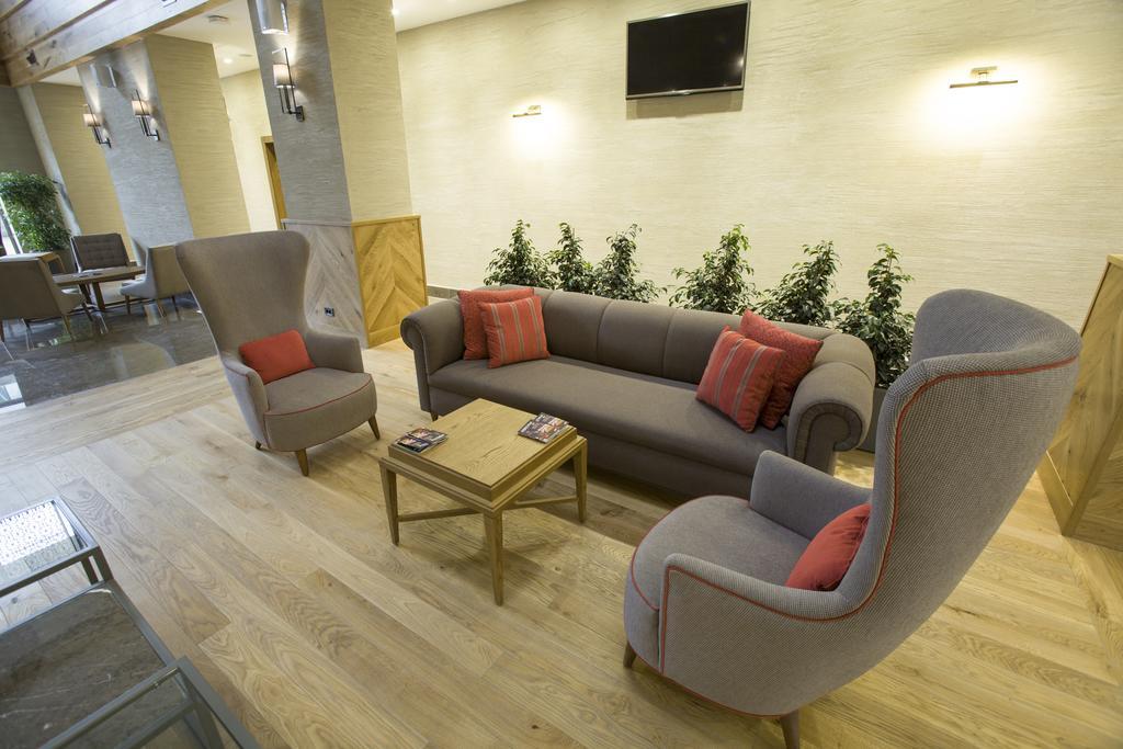 Ramada Hotel & Suites Adana Exterior foto